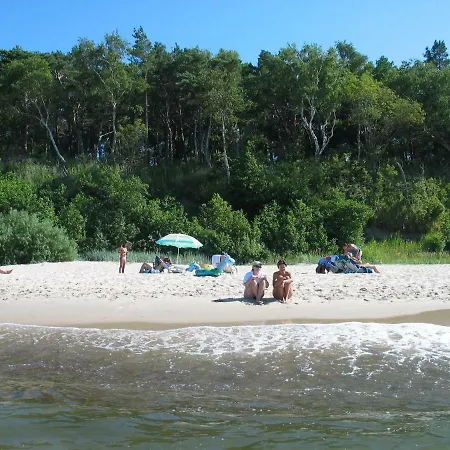 Dom Letniskowy Gnieznienska Lodge *